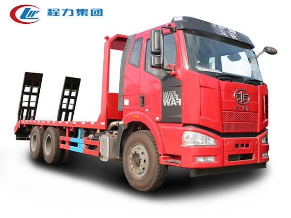 解放J6后雙橋平板運(yùn)輸車